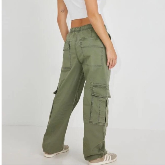 Garage Harlowe Parachute Pant - Picture 3 of 4
